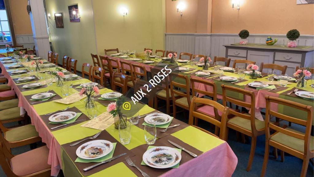 Hotel Restaurant Aux Deux Roses Neuf-Brisach Exterior foto
